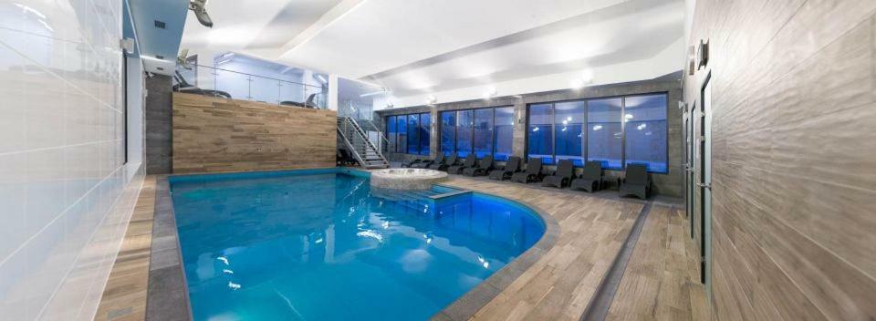 Apartament 4 Seasons- Basen Wewnetrzny,Jacuzzi,Sauna,Silownia I Kulkoland W Cenie!!! Kolobrzeg Bagian luar foto